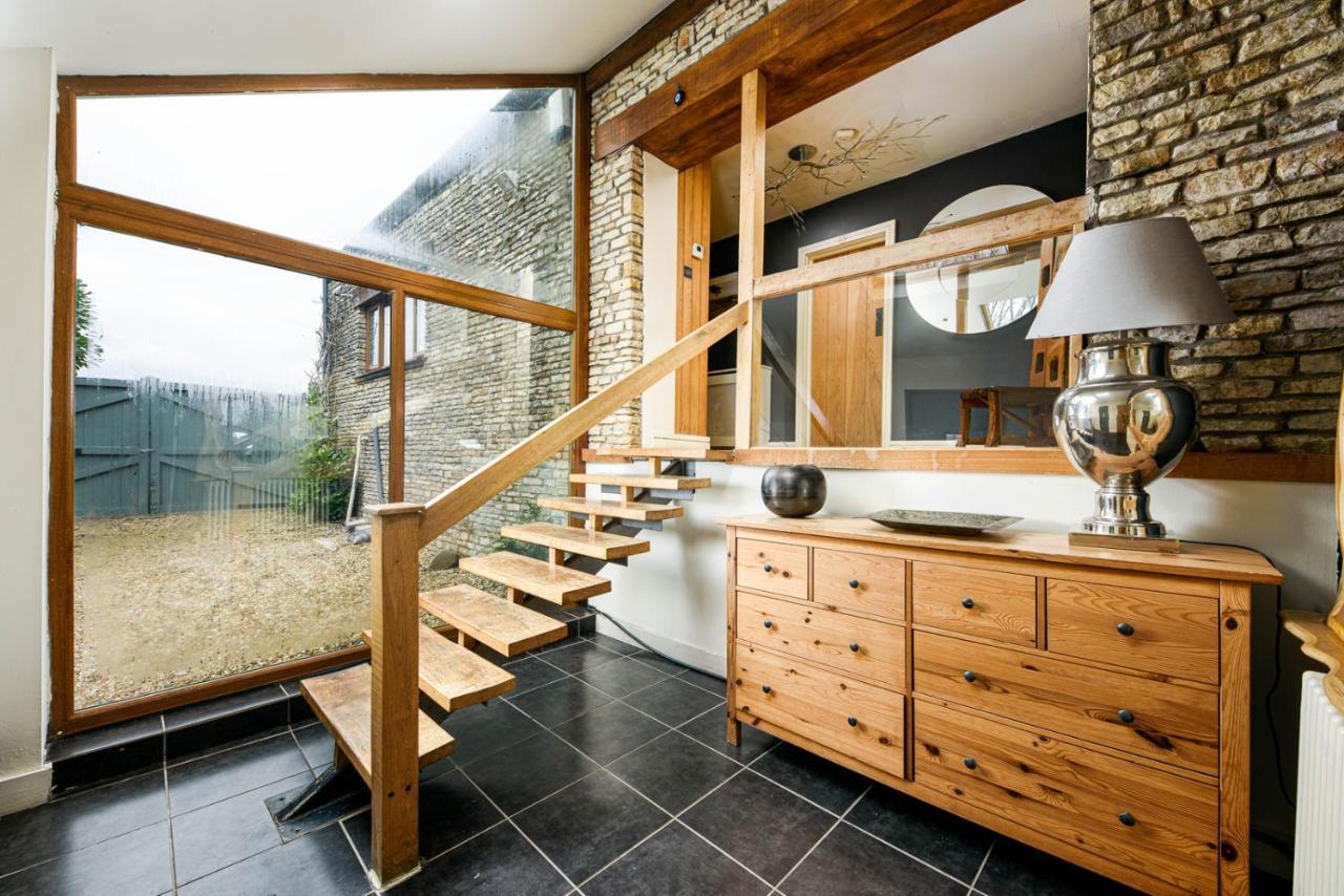 Вілла The West Barn Near Bath, Sleeps 24 And 2 Hot Tubs Бристоль Екстер'єр фото