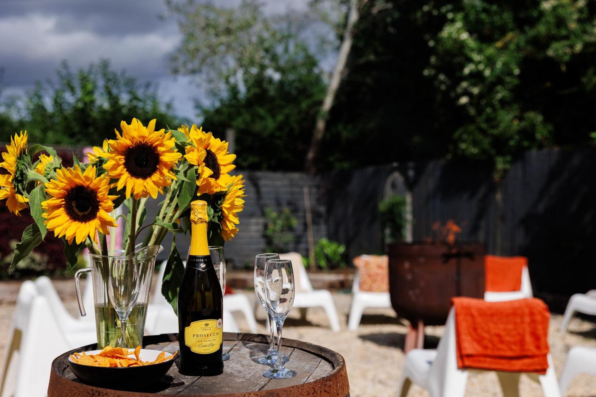 Вілла The West Barn Near Bath, Sleeps 24 And 2 Hot Tubs Бристоль Екстер'єр фото